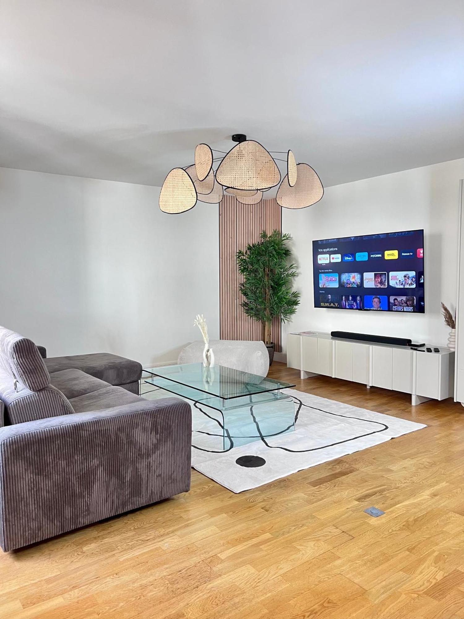 Grand Appartement Ultra Moderne Plein Centre, Plage A Pieds, Avec Parking Конкарно Экстерьер фото